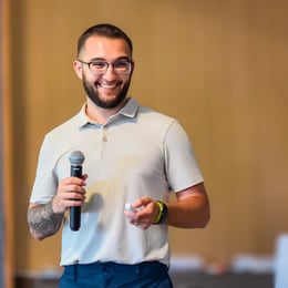 Orbiss expert leading a training on modern U.S. accounting.